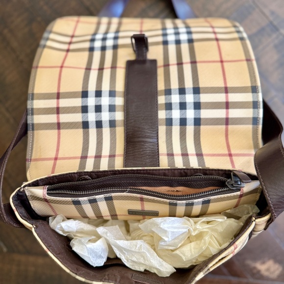 Burberry Tan and Brown Crossbody Bag - Picture 4 of 8
